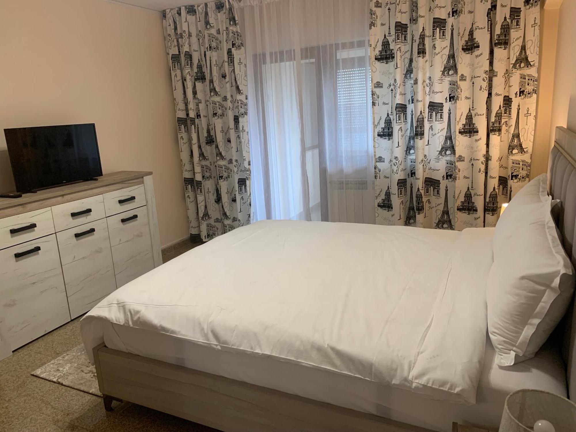 Ferienwohnung Minerva Ultracentral Craiova Exterior foto