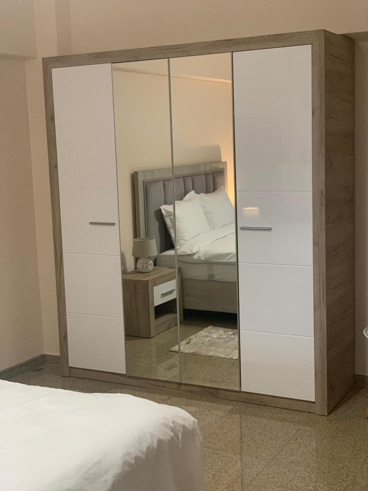 Ferienwohnung Minerva Ultracentral Craiova Exterior foto