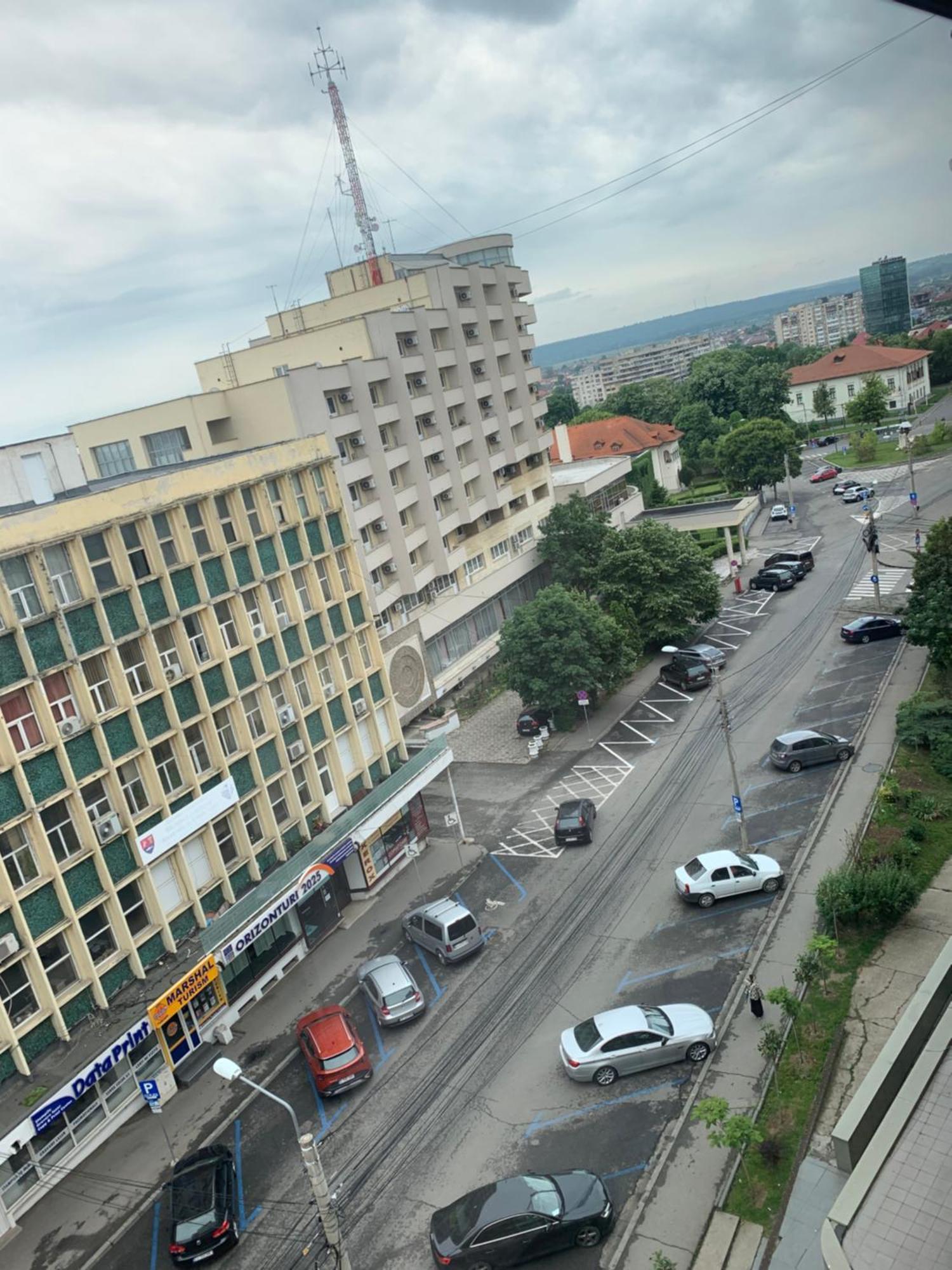 Ferienwohnung Minerva Ultracentral Craiova Exterior foto